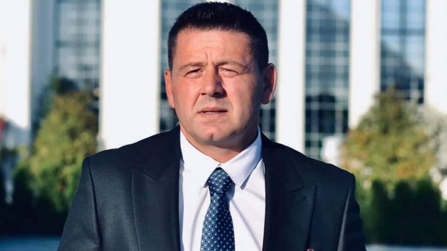 Bekë Berisha – Drejtorit të Policisë: Merrni masa e mos i leni policët me maltretu njerëz, le të vjen kushdo në pushtet 