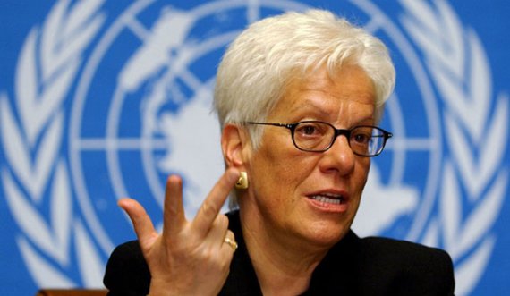  Carla Del Ponte tregon detaje nga gjykimi i Millosheviqit dhe se si NATO-ja mund t’i arrestonte Mlladiqin e Karagjiqin 