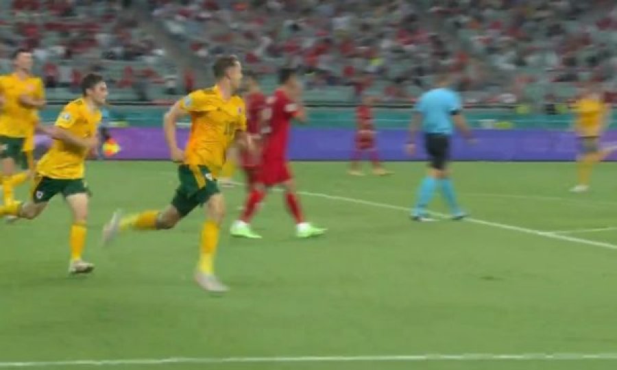 Bale me pasim të mrekullueshëm, Ramsey nuk gabon këtë herë dhe tregon klasin