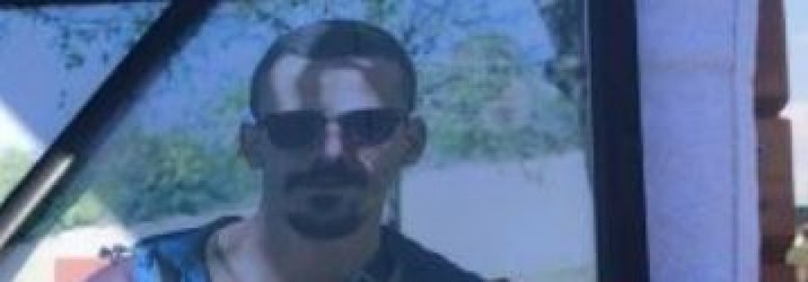 Flet vëllai i 26-vjeçarit që u vra në Klinë: Tradhtisht e ka thirrë me ia bë për hair çikën, por e ka mbytur 