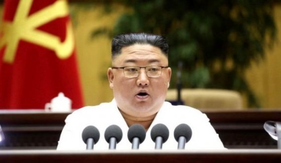  Kim Jong-un: K.Veriore duhet të përgatitet për dialog dhe përballje me SHBA-në 