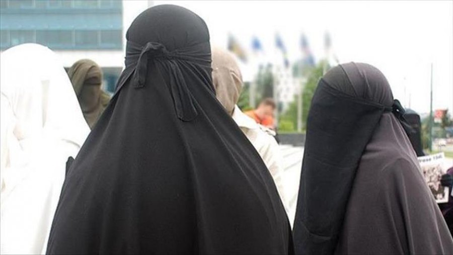 Teologu kosovar: Në Kuran nuk shkruan që gruaja duhet ta mbulojë fytyrën