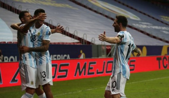Argjentina e mund Uruguain, Messi asiston