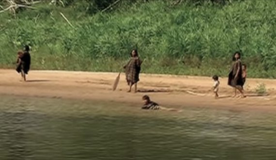 Kush janë njerëzit më të izoluar në botë? – Fiset që nuk kanë asnjë kontakt me pjesën tjetër të njerëzimit