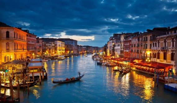 Venecia të vendoset në listën e pasurive në rrezik të UNESCO’s