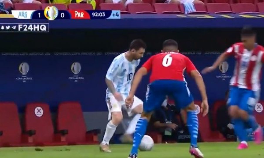Momenti kur Messi “turpëroi” lojtarët e Paraguait