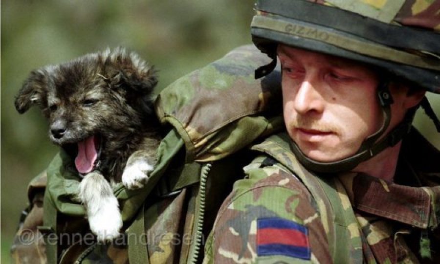  Ish-ushtari i KFOR-it ndan momente nga koha kur ishte në Kosovë 