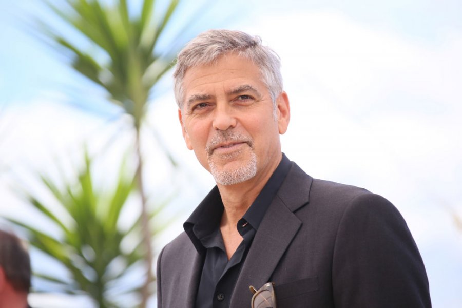 George Clooney do të fillojë një program arsimor në ndihmë të nxënësve në nevojë 