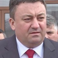Avokati thotë se s’mund të vazhdohet gjykimi për Todosijeviqin meqë është deputet dhe ka imunitet