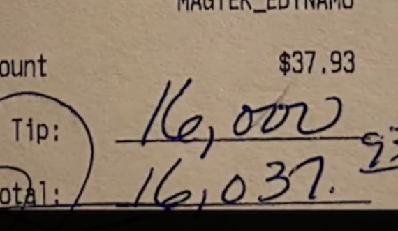  Klienti misterioz lë bakshish 16 mijë dollarë në një restorant 