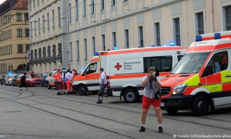 Detaje të reja për sulmin në Gjermani ku u vranë tre persona dhe u plagosën pesë të tjerë