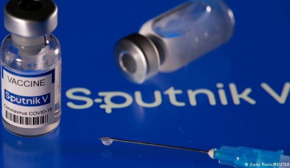  Rusët nuk duan ta marrin vaksinën Anti-COVID që u prodhua në Rusi 