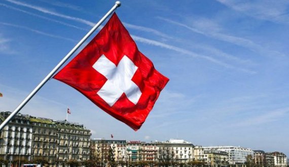  Dy zviceranë kërkojnë dëmshpërblim nga shteti për pasojat e vaksinimit 