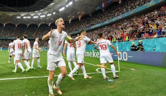 Zvicra e Xhakës dhe Shaqirit e shkruan historinë në Euro pas fitores dramatike në penallti kundër kampionës së botës, Francës