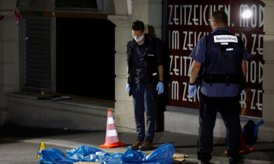  Prokurorët gjermanë dyshojnë se sulmi me thikë ka prapavijë islamike 