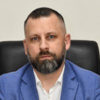 Ftuan kosovarët për tu vaksinuar në Serbi, Dalibor Jevtiq thotë se Vuçiq kujdeset për qytetarët e tyre në Kosovë