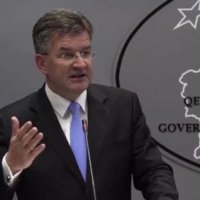 Lajcak me parime të qarta për dialog apo ardhje me duar në xhepa?
