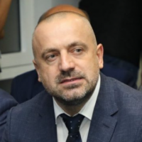 Aleksandër Vuçiq reagon pas tërheqjes së urdhër-arrestit për Radojçiqin
