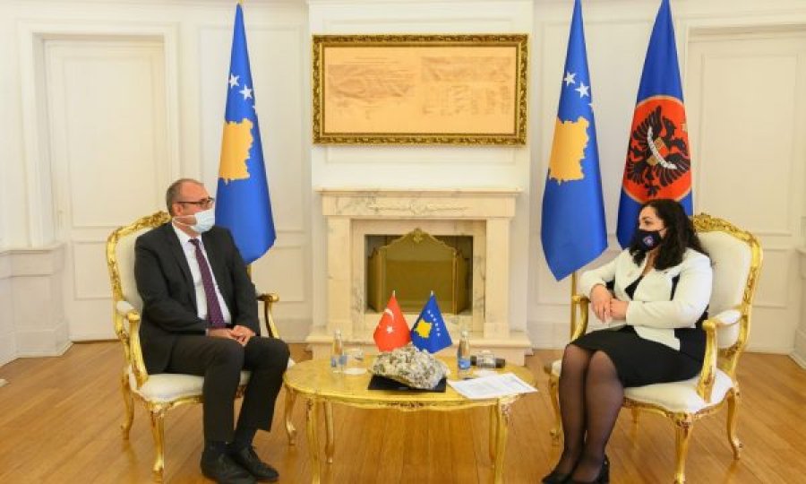 Ambasadori turk shkon edhe në Presidencë, kabineti i Osmanit s’e përmend ambasadën