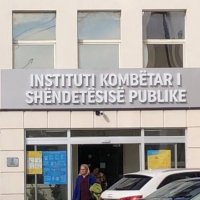 IKSHPK apel qytetarëve: Qëndroni në shtëpi, numri i rasteve me COVID-19 vazhdon të jetë i lartë
