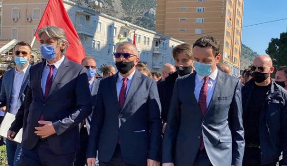 Shaip Kamberi me Albin Kurtin në Shqipëri: BE-ja i ka mbyllur sytë ndaj politikës anti-shqiptare të Vuçiqit