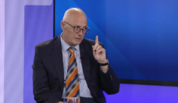 Ramosaj: Isa Mustafa më ka ruajtur te konviktet që të mos ta shkruaj Kosova Republikë