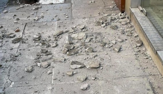 Gurë në rrugë dhe njerëz të tmerruar, kështu u përjetua tërmeti i fuqishëm në Greqi