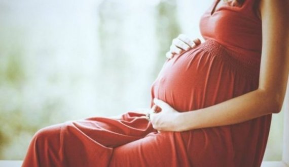 Masat e reja: A u liruan gratë shtatzëna të punojnë nga shtëpia