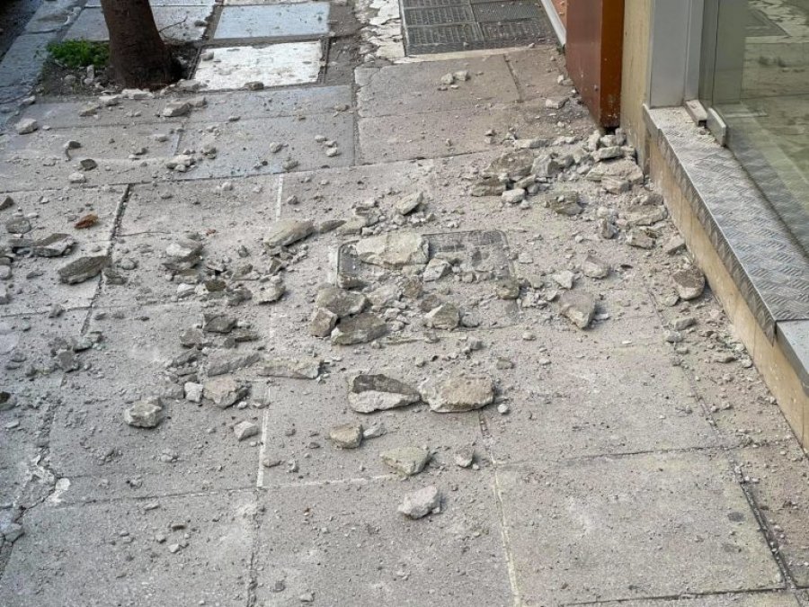 Gurë në rrugë dhe njerëz të tmerruar, kështu u përjetua tërmeti i fuqishëm në Greqi