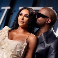 Kanye West vazhdon ta mbajë unazën edhe pse Kim i bëri kërkesë për divorc