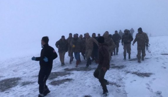 11 të vdekur pas rrëzimit të një helikopteri të ushtrisë turke