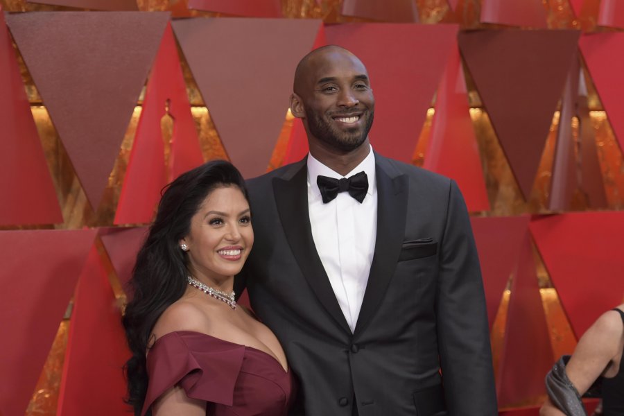 Një vit pas ndarjes nga jeta të Kobe Bryant, rrëfehet Vanessa: Dhimbja është e paimagjinueshme