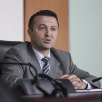 Dyshimet për orkestrim të votave nga Lista Serbe, Veton Berisha sot dorëzon ankesë në PZAP