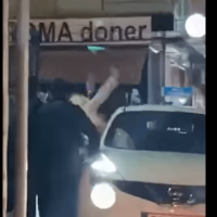 Kërset dajaku ndërmjet disa vajzave në Ferizaj(Video)