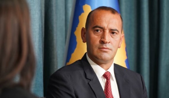  Daut Haradinaj publikon foto të rrallë me Rifat Jasharin 