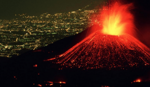 Etna shpërthen përsëri