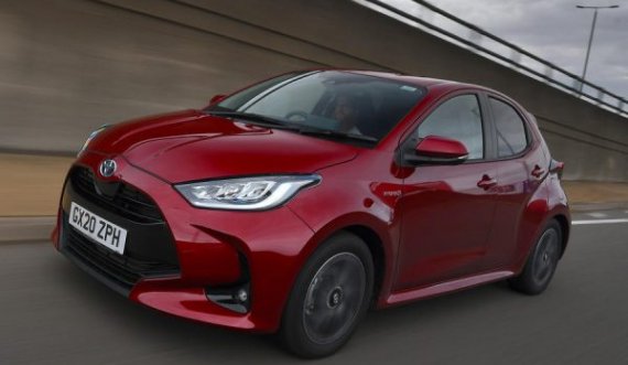 Toyota Yaris zgjidhet “Vetura e Vitit 2021”
