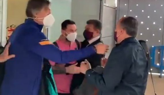 Laporta motivon skuadrën para ndeshjes me PSG-në, takohet me Messin