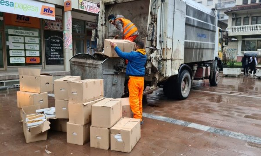  Asgjësohen 5 mijë kilogram produkte ushqimore të pasigurta në Gjakovë 