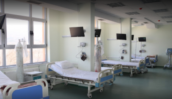  Pacientëve në Spitalin e Mitrovicës u servohet suxhuk me vezë, ushqim rreptësisht i ndaluar 