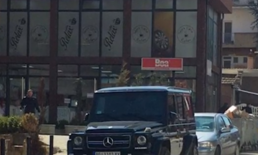 Radoçiq hyn në Kosovë, avokati tregon çka foli me të