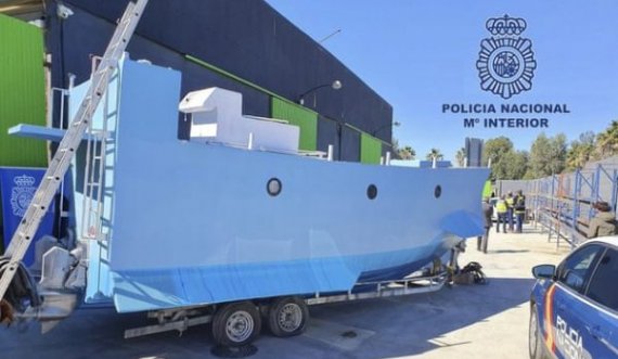 Policia spanjolle gjen dhe sekuestron një nëndetëse për bartjen e drogës