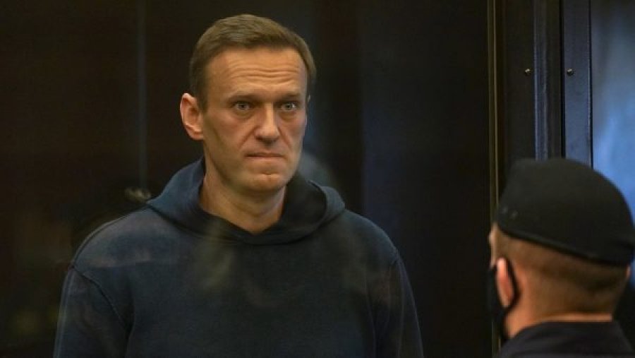 Navalny transferohet nga qendra e paraburgimit, por nuk dihet ku ndodhet