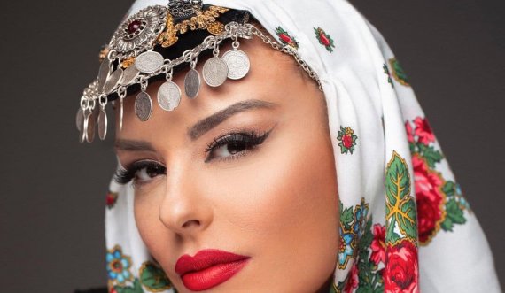 “Sikleti” i Eurovision-it  zë edhe Anxhela Peristerin, por ç’kuptim ka “Karma” e saj?