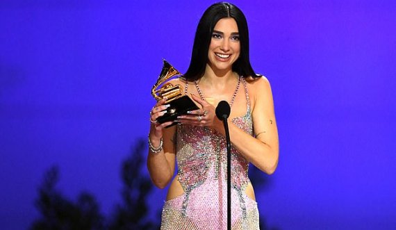 Mbi shtatë milionë shikime në performancën e Dua Lipës në “Grammy Awards”
