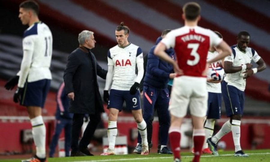 Mourinho i akuzon lojtarët e vet se u zhdukën kundër Arsenalit