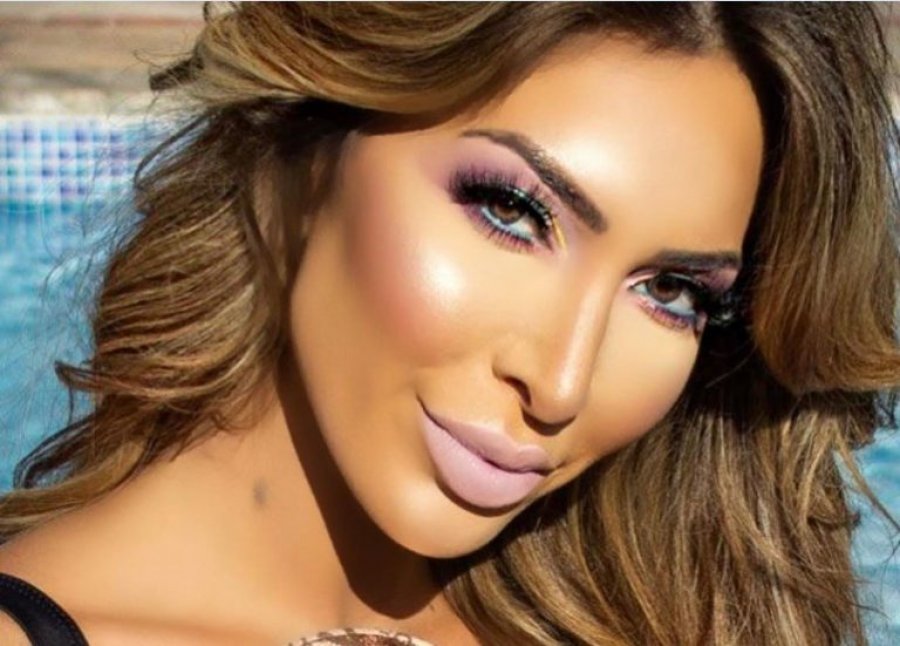 Farrah Abraham tregon asetet në plazh