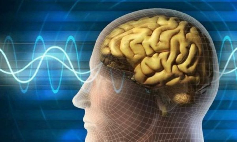 Studimi i ri: COVID-19 ndikon në funksionimin e trurit