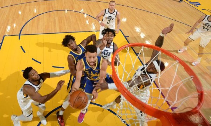 NBA: Curry i bën vetes dhuratë për ditëlindje fitoren e Golden State kundër Utah Jazz