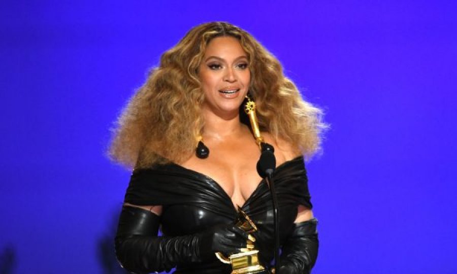 Beyonce kritikohet se zbehu tonin e lëkurës 